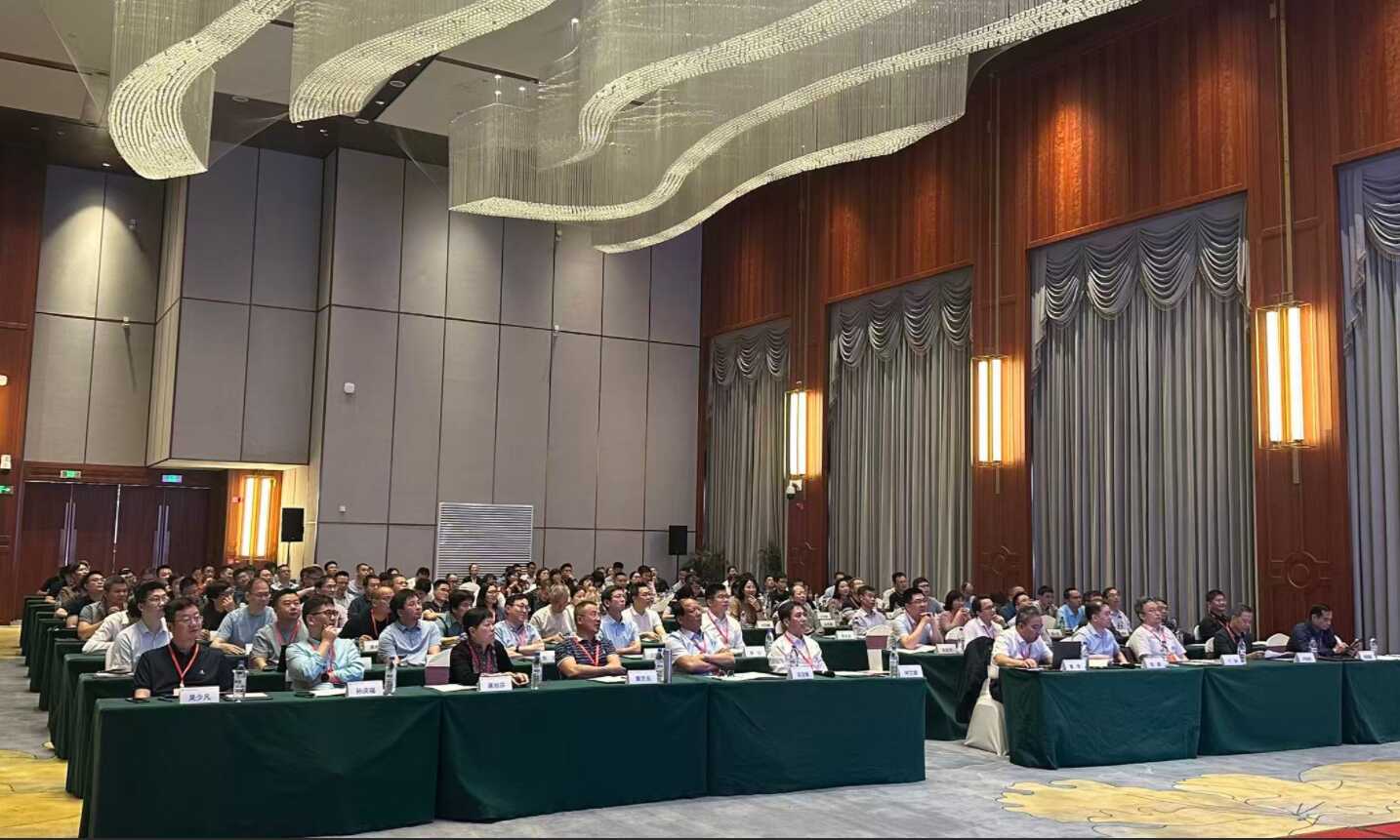 福建物構(gòu)所召開(kāi)2025年度創(chuàng)新戰(zhàn)略研討會(huì)